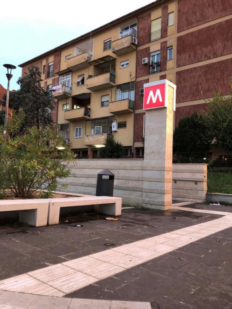appartam. mq.95 posto auto e cantinola in zona residenziale morena