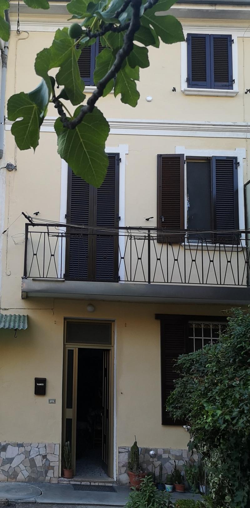 casa semindipendente con rustico