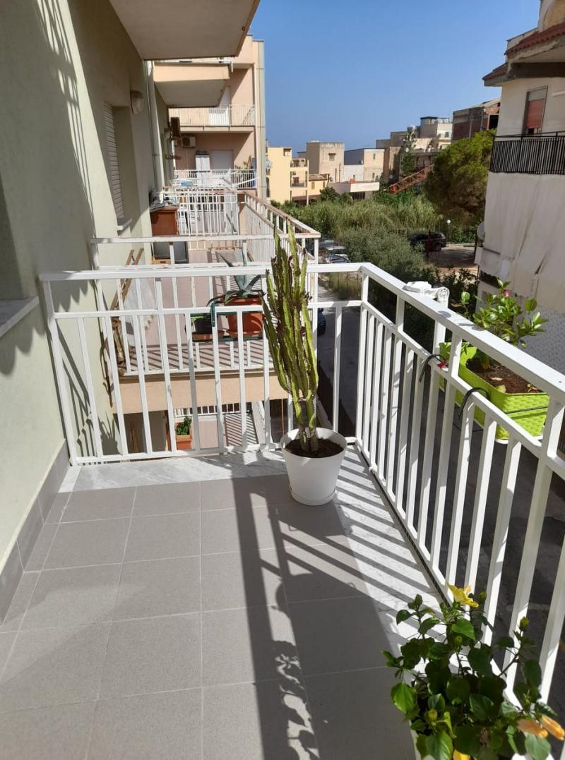 rif.v/20 bagheria aspra 2° piano con ascensore